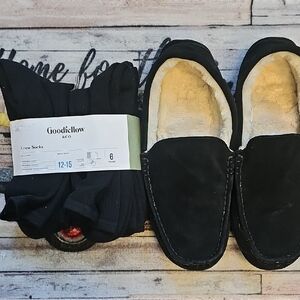 NWT Big Mens(12-15) Socks And Slippers